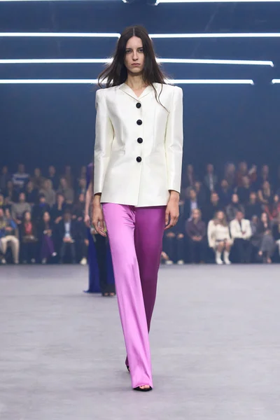 Look 43